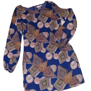 - Esley dress long sleeveSmall